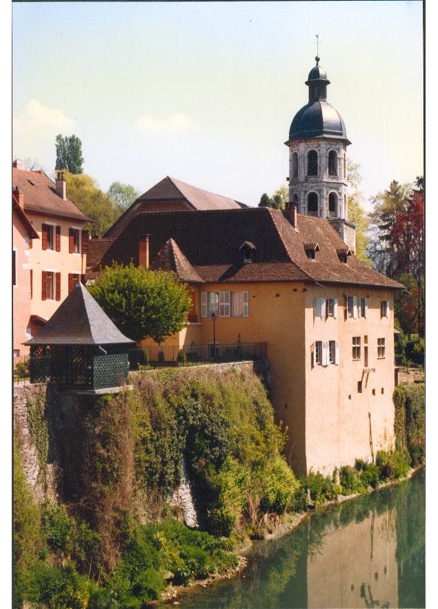 Eglise des Carmes vue du pont1