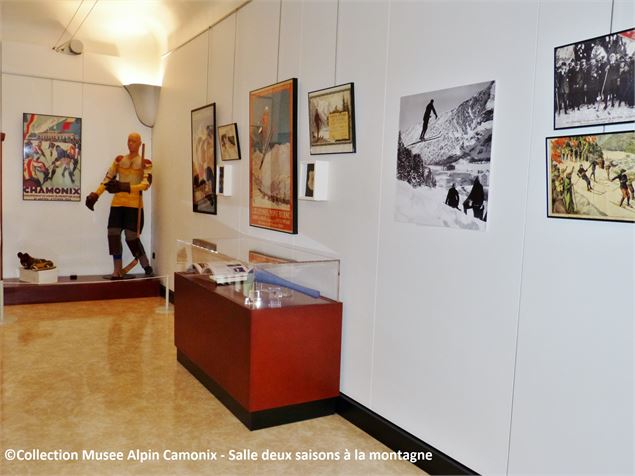 Musée Alpin Chamonix - salle deux saisons à la montagne - © Collection Musée Alpin de Chamonix