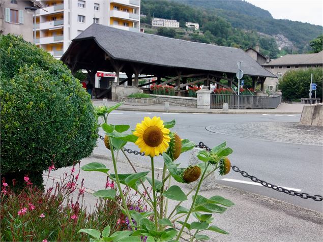 Le Vieux-Pont routier de Monthey cédé aux piétons