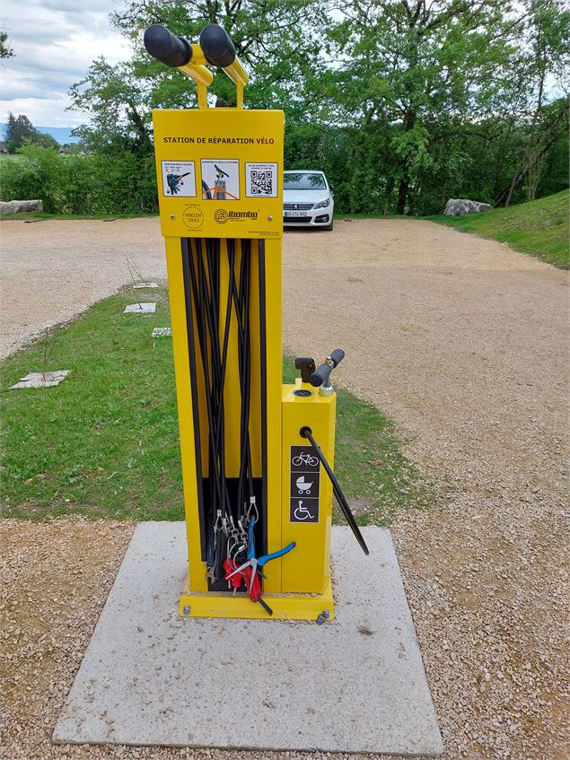 station de gonflage et réparation vélos - S. Thomas/Office de Tourisme du Pays de Gex