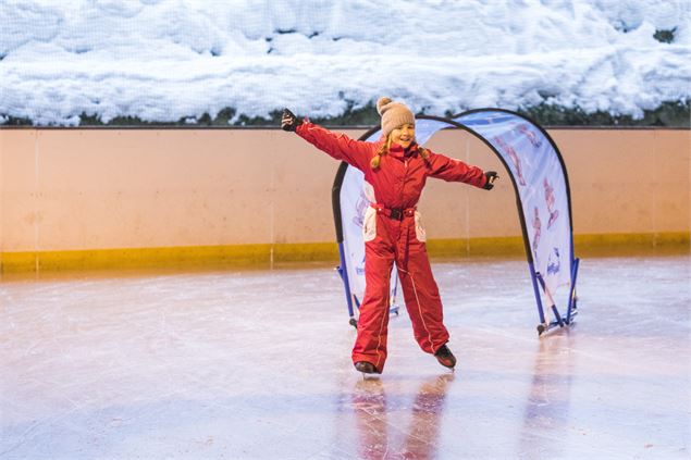 Jardin de glace à la patinoire du Grand-Bornand - Alpcat Médias - Le Grand-Bornand tourisme