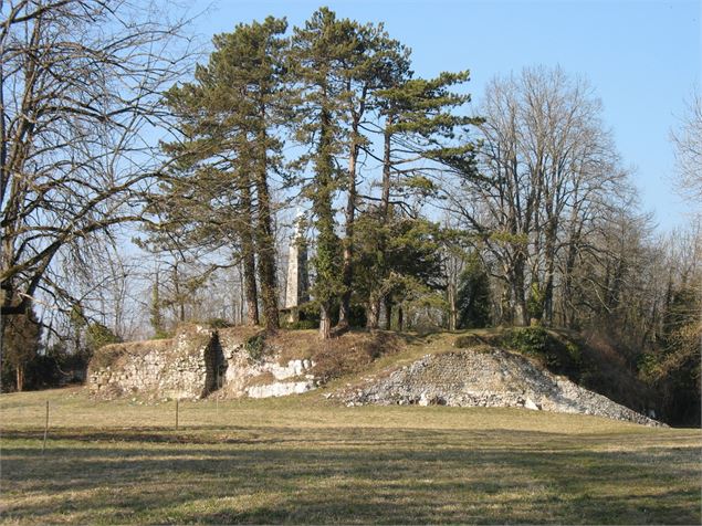 Sur la colline du Menuet - PNRC