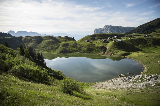 Tour du Roc des Tours et Lac de Lessy randonnée au Grand-Bornand - T.Vattard - Le Grand-Bornand tour