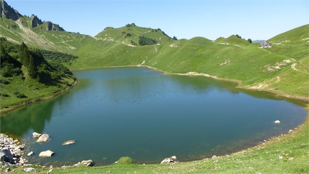 Lac de Lessy 1 - T.Vattard - Le Grand-Bornand tourisme