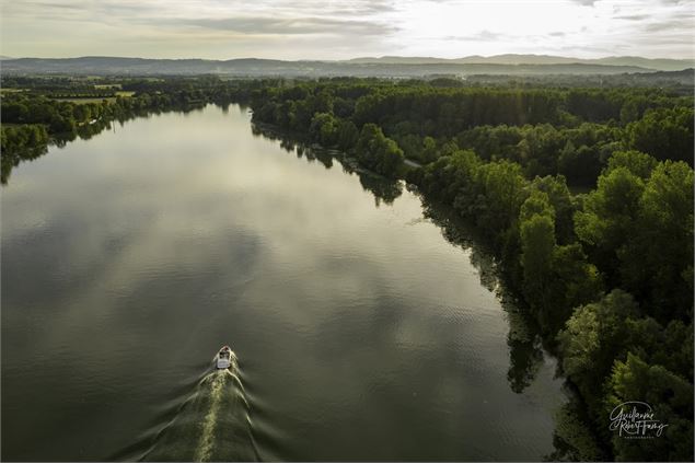 V50 Inzeboat - P.Gauthier