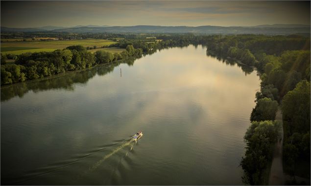 V50 Inzeboat - P.Gauthier