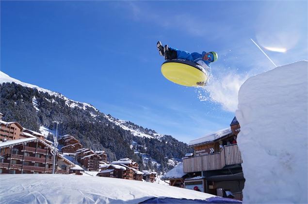 Bigairbag et Tubing - Mottaret - Julien Ducastain