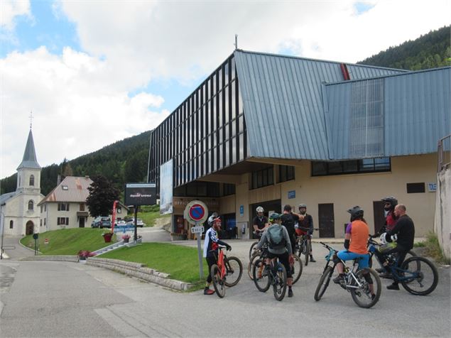 Gare d'arrivée - OTpaysdegex