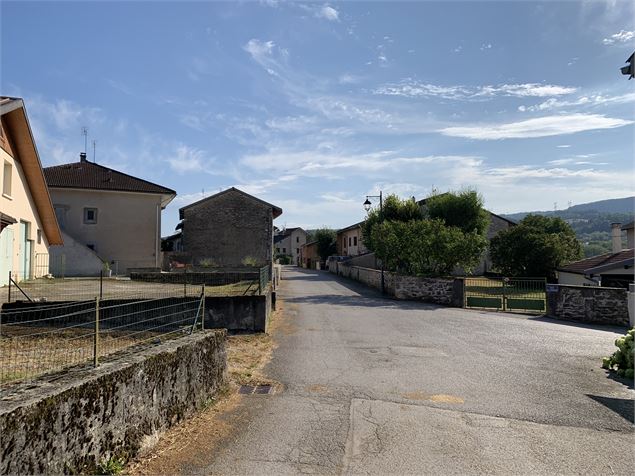 Route goudronnée - Maxime Michel