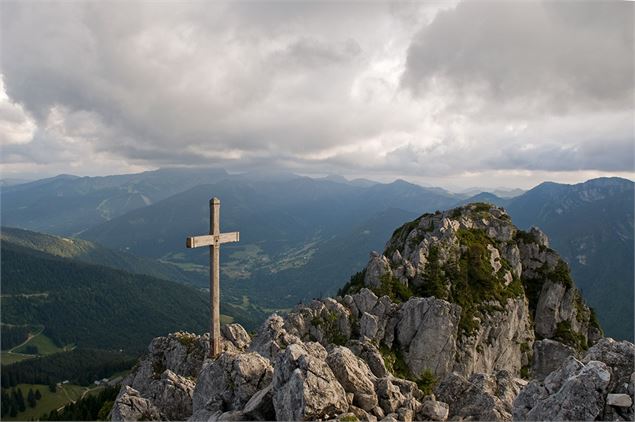 Sommet du Mont-Ouzon - Yvan Tisseyre/OT Vallée d'Aulps