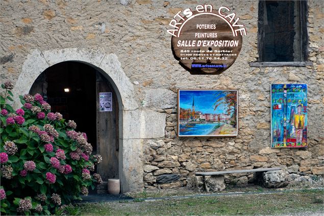 Salle d'exposition ARTs EN CAVE - Entrée - Pierre MARON