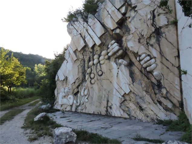 Roche sculptée au lac de Barterand - Département de l'Ain, Sébastien Tournier