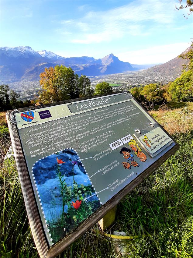 Vue sur la vallée de l'Arve - Cluses Arve & Montagnes Tourisme