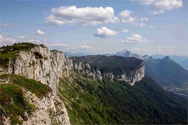 vue falaises - OT Thônes Coeur des Vallées