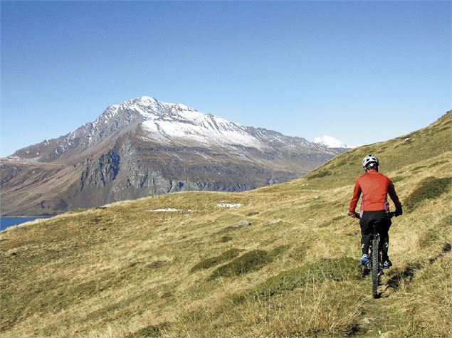 Tour du col du Mont-Cenis à VTT - OTHMV - D. Cuvelier