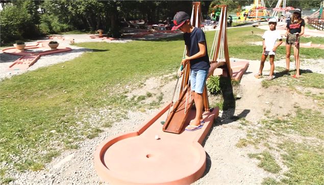 Mini-golf (Nash Mountain Games) - Gilles Lansard / Les Contamines Tourisme