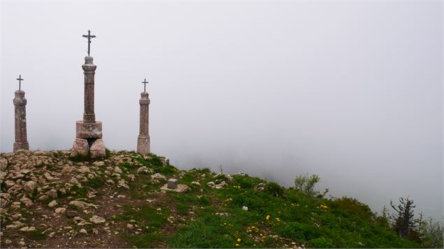 Photo des croix de la pointe de Miribelle - 