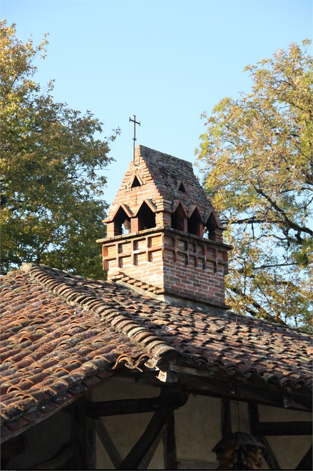 une cheminée sarrasine - ©Gilles BREVET / Aintourisme