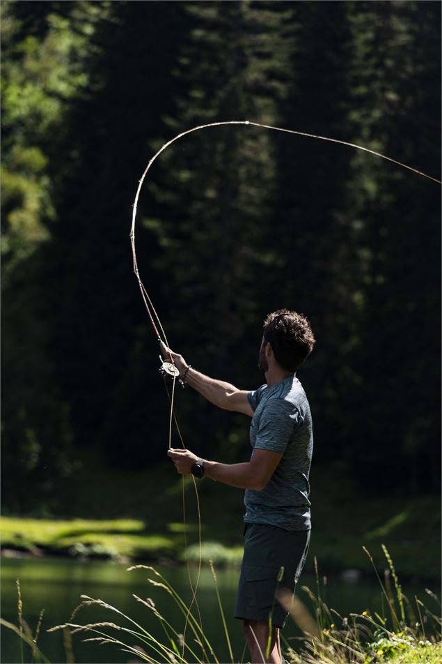 Pêche au Lac de la Mouille - L.Meyer -Châtel