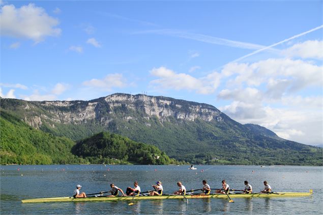 Aviron sur le lac d'Aiguebelette - M.Parsy