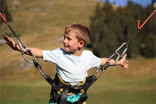 Bungy trampoline - David Machet