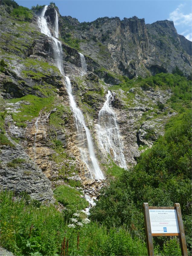 Cascade de la Vuzelle - Tatoud Marie Ange