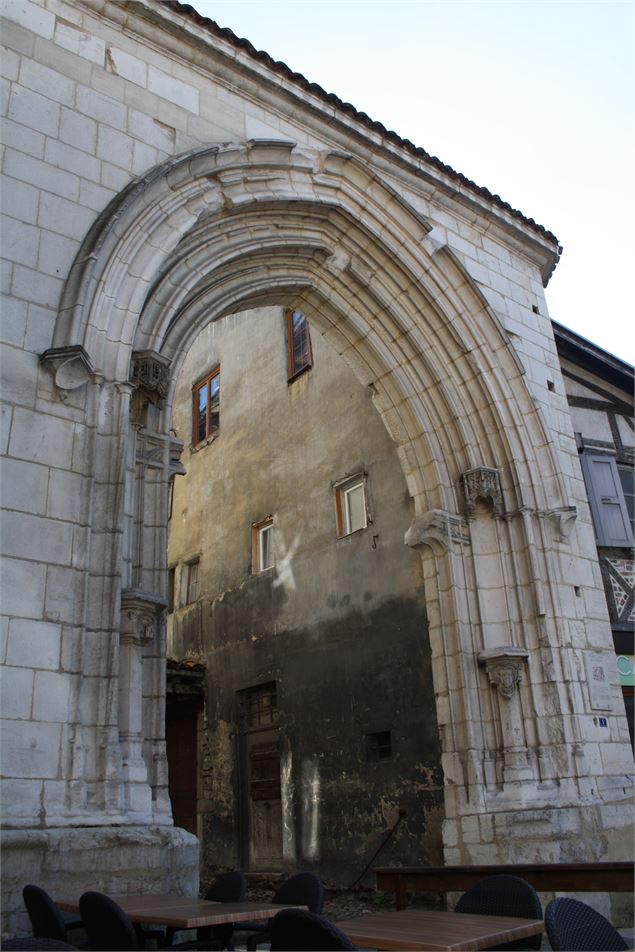 zoom porte des jacobins_credit ML OTBBA (1) - Porte des Jacobins_crédit ML OTBBA (2)