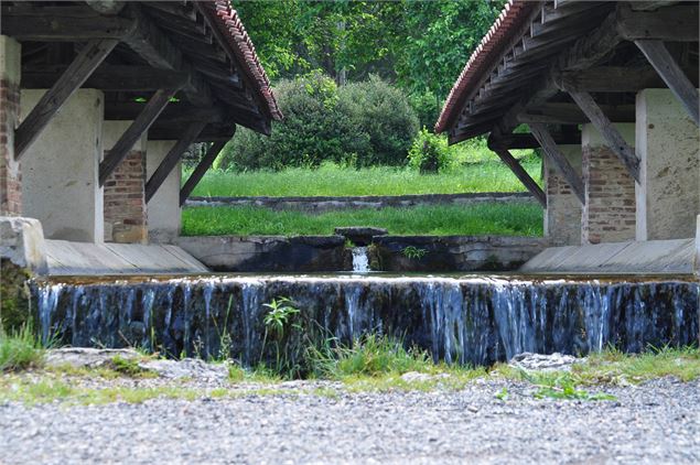 Lavoir de la Chanaz - mairie de tossiat