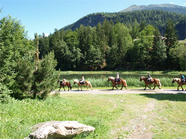 Centre equestre du Mont-Blanc - OT LES HOUCHES