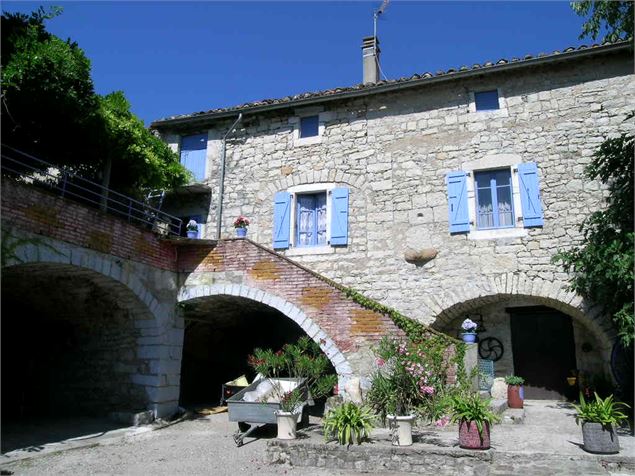 Entrée Pavillon Stéphane Hessel - Mairie de Gaillard