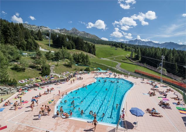 La Piscine - Centre aqualudique à Arc 1800 - Agence Merci