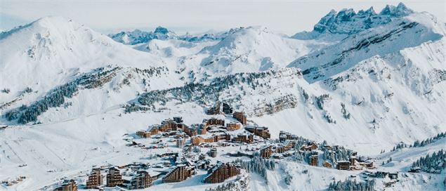 Vue aérienne de la station enneigée d'Avoriaz - Avoriaz 1800