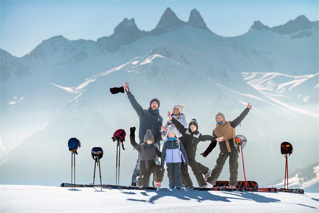 Ski en famille s'éclatant aux Sybelles - D.Malacrida