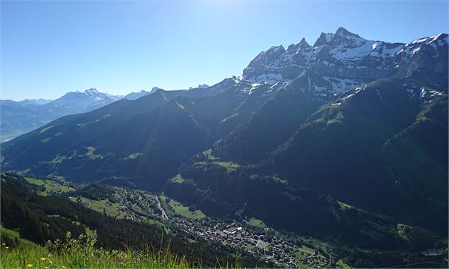 Vue sur les Dents du Midi