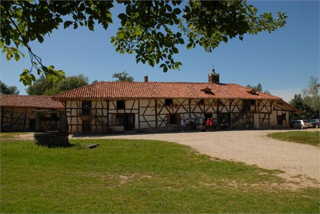 Ferme du Sougey à Montrevel-en-Bresse - eductour-fermedusougey©OTBBA (23)