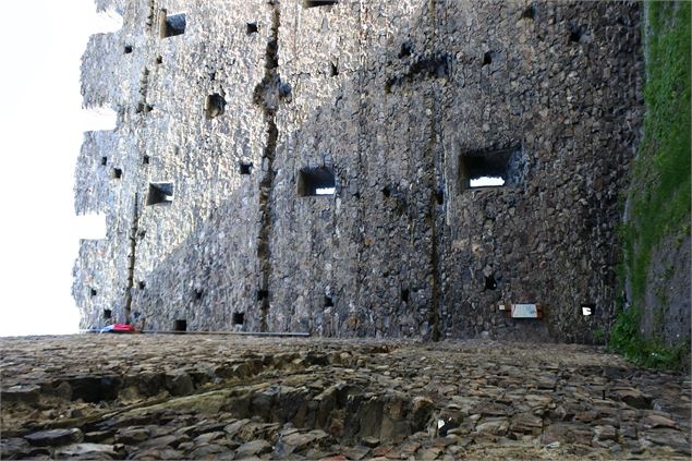 La Tour de Berold vue de l'intérieur - Communauté de Communes Cœur de Maurienne Arvan