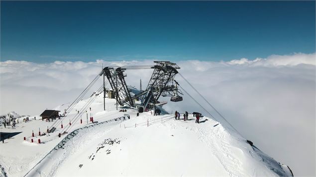 Vue sur la gare d'arrivée de la Cime Caron - L.Brochot - OT Val Thorens