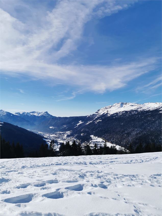 Saint Jean de Sixt et la vallée de Thônes depuis Sur le char - OT Saint Jean de Sixt