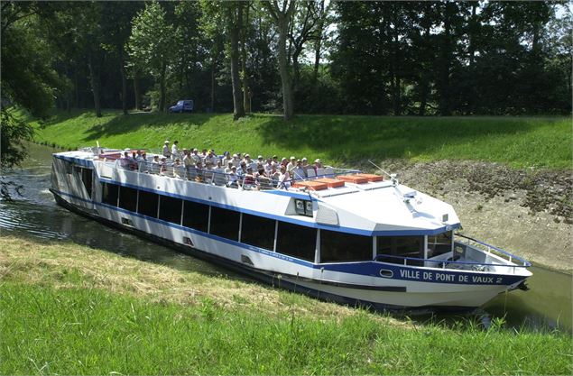 Sur le canal de Pont-de-Vaux - JY Coudurier