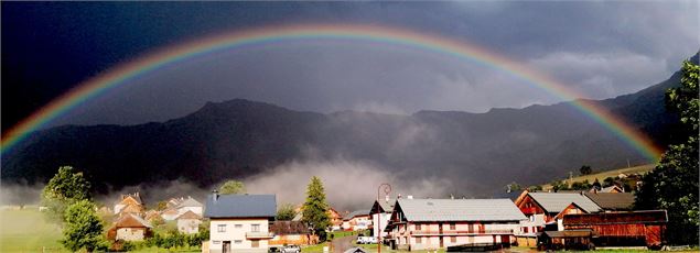 Albiez sous un arc-en-ciel - Paul Bonnet