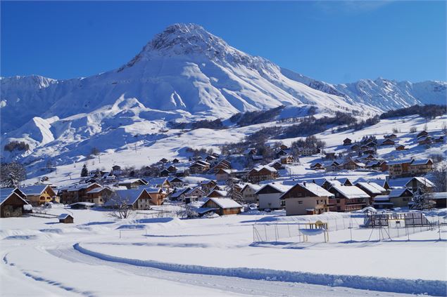 Aire de loisirs des Contamines enneigée - Paul Bonnet