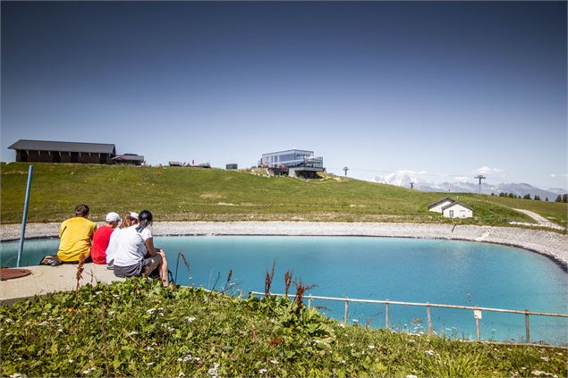 Une pause au bord de l'eau - OTGP