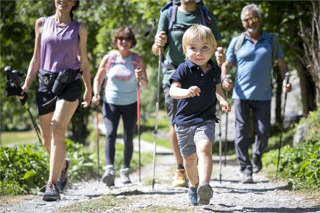 En famille sur le sentier - OTGP