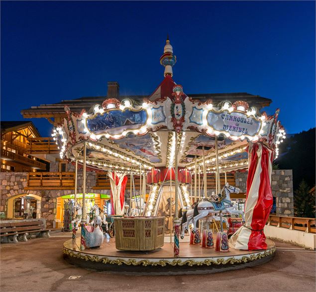 Manége type carrousel de Meribel à la chaudanne - La folie douce