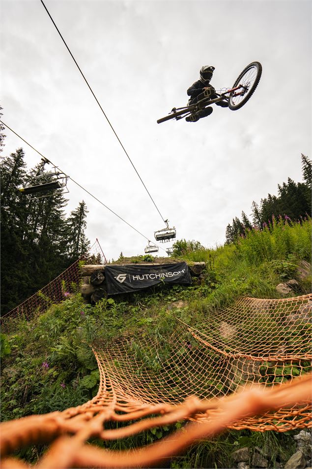 Piste VTT la People du Bike Park de Châtel - L.Meyer - Châtel