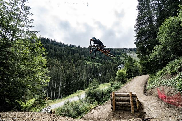 Piste VTT La Fluid du Bike Park de Châtel - L.Meyer - Châtel