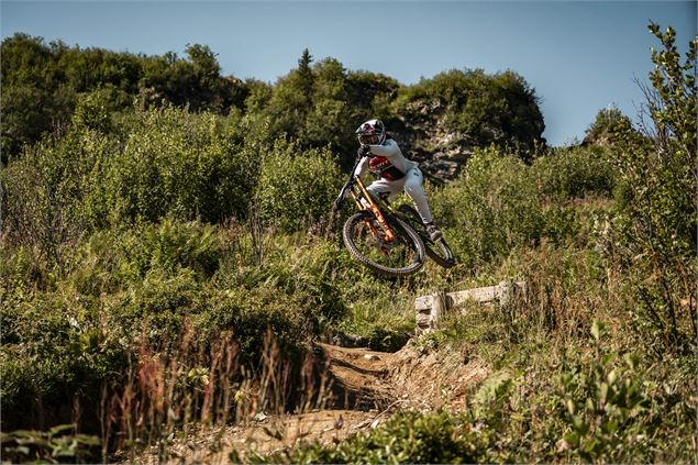 Piste VTT Haute Tension du Bike Park de Châtel - L.Meyer - Châtel