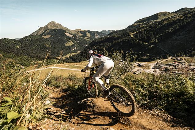 Piste VTT Haute Tension du Bike Park de Châtel - L.Meyer - Châtel