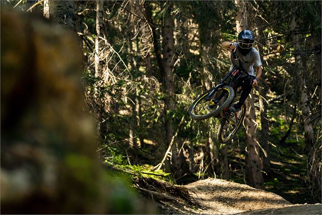 Piste VTT la Châ Nada - L.Meyer - Châtel