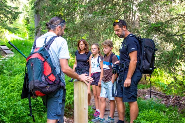 Visite guidée du sentier des Arpenières - Office de Tourisme du Val d'Arly